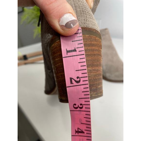 Lucky Brand Ponic Suede Ankle Boots Size 7.5 Beige Western Block Heel - Picture 7 of 10